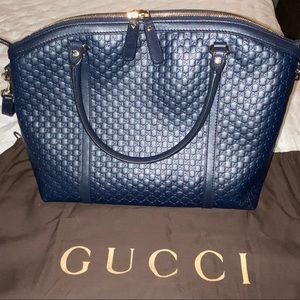 Navy Gucci tote w/ detachable strap & wallet